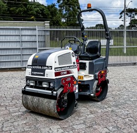 Rolo Compactador Tandem CC 900