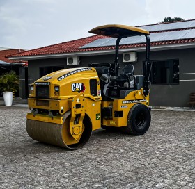 Rolo Compactador Combinado Caterpillar CC 34